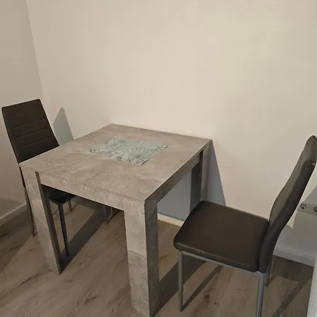 Appartement Work And Sundern-allendorf Modernisierte Mit 5 Betten Schlafcouch Mit Balkon