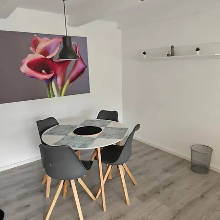Work And Sundern-allendorf Modernisierte Mit 5 Betten Schlafcouch Mit Balkon Apartmán *