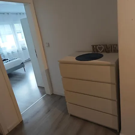 Work And Sundern-allendorf Modernisierte Mit 5 Betten Schlafcouch Mit Balkon Apartmán Allendorf (North Rhine-Westphalia)