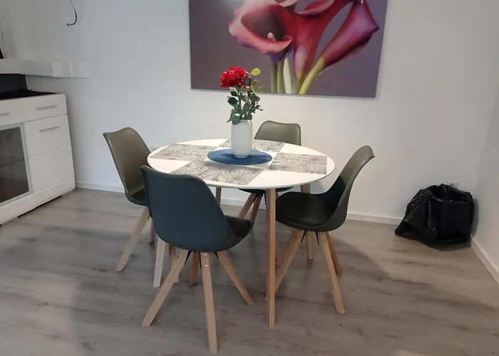 Daire Work And Sundern-allendorf Modernisierte Mit 5 Betten Schlafcouch Mit Balkon