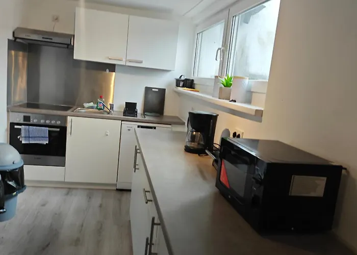 Daire Work And Sundern-allendorf Modernisierte Mit 5 Betten Schlafcouch Mit Balkon Allendorf (North Rhine-Westphalia)