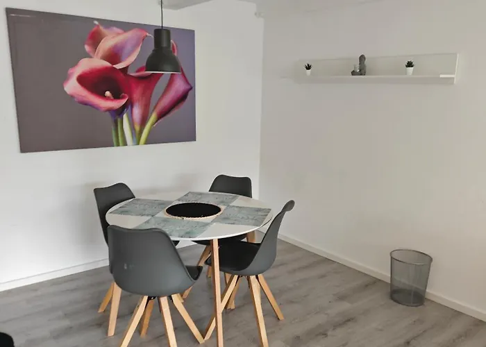 Daire Work And Sundern-allendorf Modernisierte Mit 5 Betten Schlafcouch Mit Balkon *