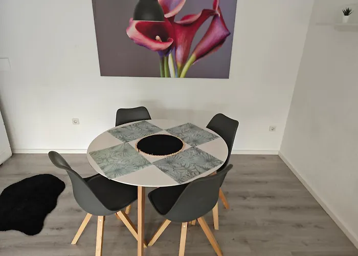 Work And Sundern-allendorf Modernisierte Mit 5 Betten Schlafcouch Mit Balkon *