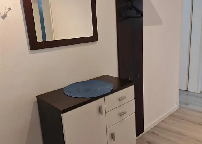 Work And Sundern-allendorf Modernisierte Mit 5 Betten Schlafcouch Mit Balkon Daire Allendorf (North Rhine-Westphalia)