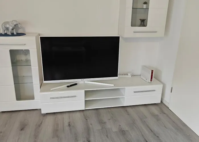 Work And Sundern-allendorf Modernisierte Mit 5 Betten Schlafcouch Mit Balkon Daire Allendorf (North Rhine-Westphalia)