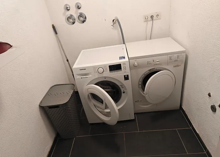 Daire Work And Sundern-allendorf Modernisierte Mit 5 Betten Schlafcouch Mit Balkon Allendorf (North Rhine-Westphalia)